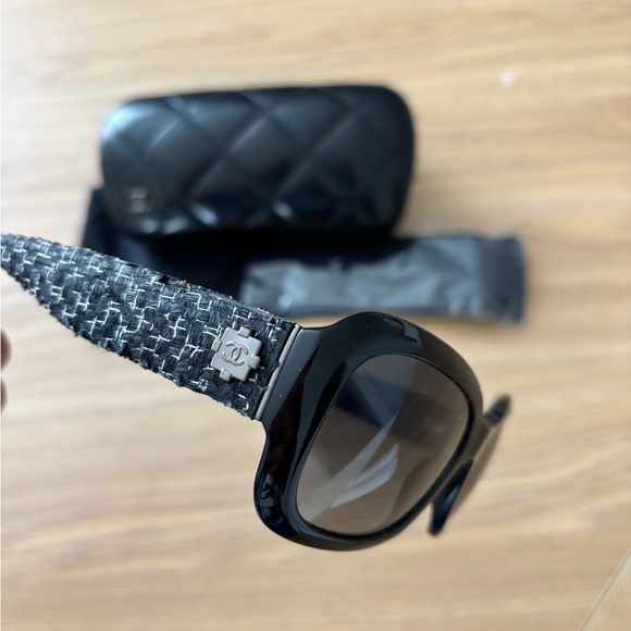 CHANEL Accessories - CHANEL Black Oversized Sunglasses with Tweed Temples